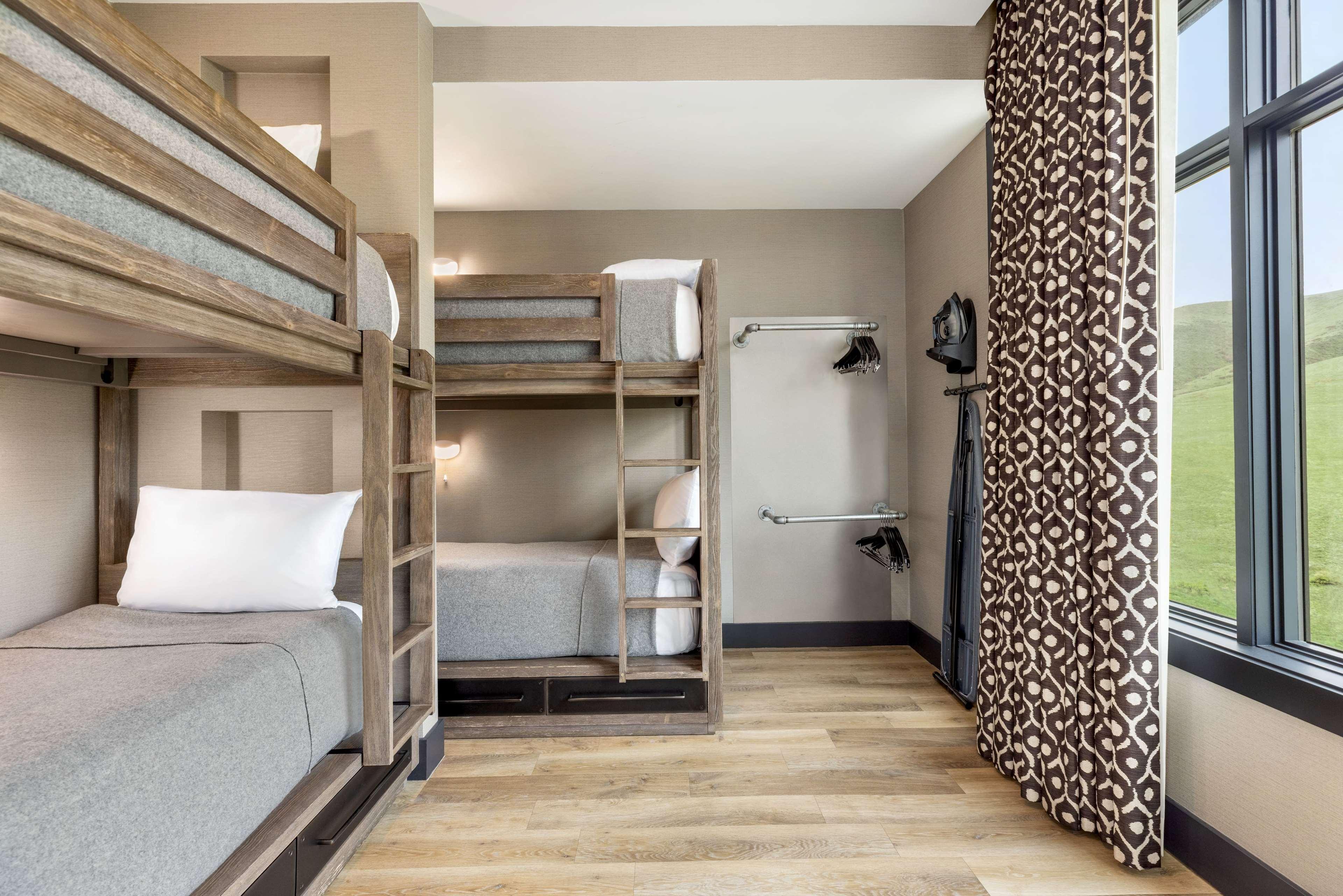 Origin Red Rocks, A Wyndham Hotel Голден Экстерьер фото
